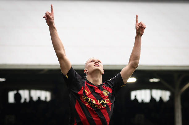 萨的财政压 萨的财政压